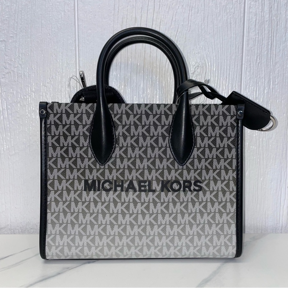 Michael Kors Purse! Brand New With Tag!